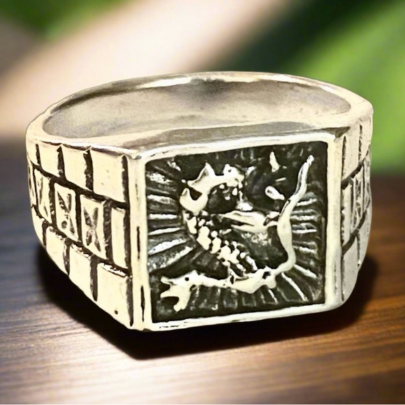 Men’s Vintage Statement Ring!! 10 - Picture 1 of 11